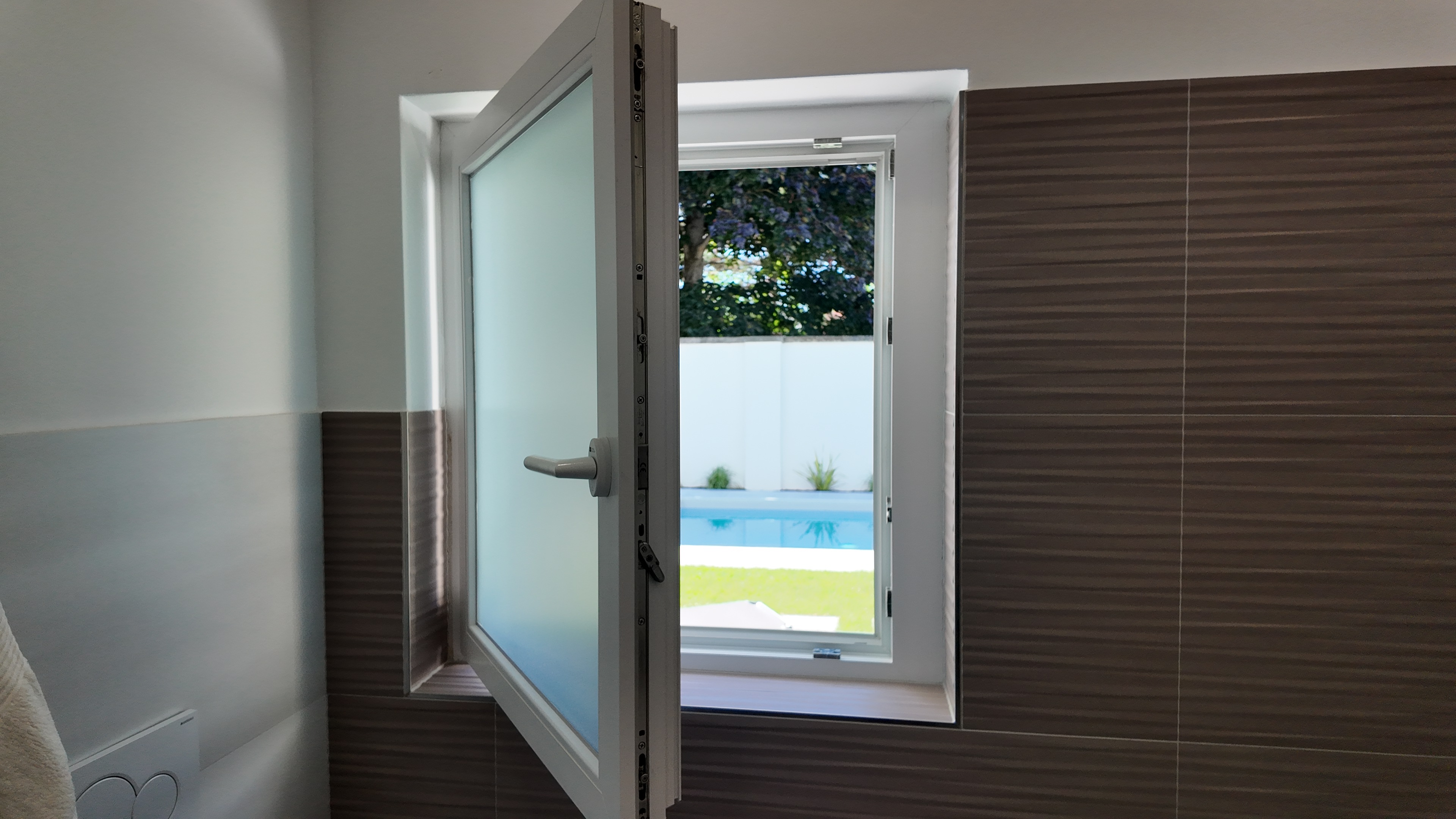 Moderne weiße Kunststofffenster in Wien